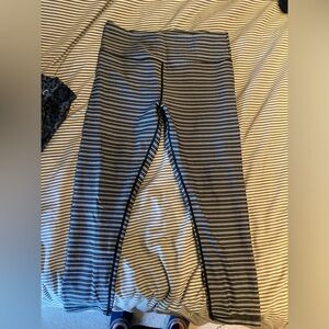 Zyia pattered leggings sz 12